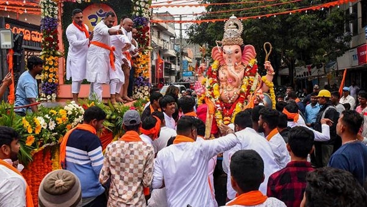 ಗಣೇಶೋತ್ಸವಕ್ಕೆ ಬೆಸ್ಕಾಂನಿಂದ ತಾತ್ಕಾಲಿಕ ವಿದ್ಯುತ್ ಸಂಪರ್ಕ; ಗಣಪತಿ ಮೆರವಣಿಗೆ, ವಿಸರ್ಜನೆಗೆ ಮಾರ್ಗಸೂಚಿ ಪ್ರಕಟ